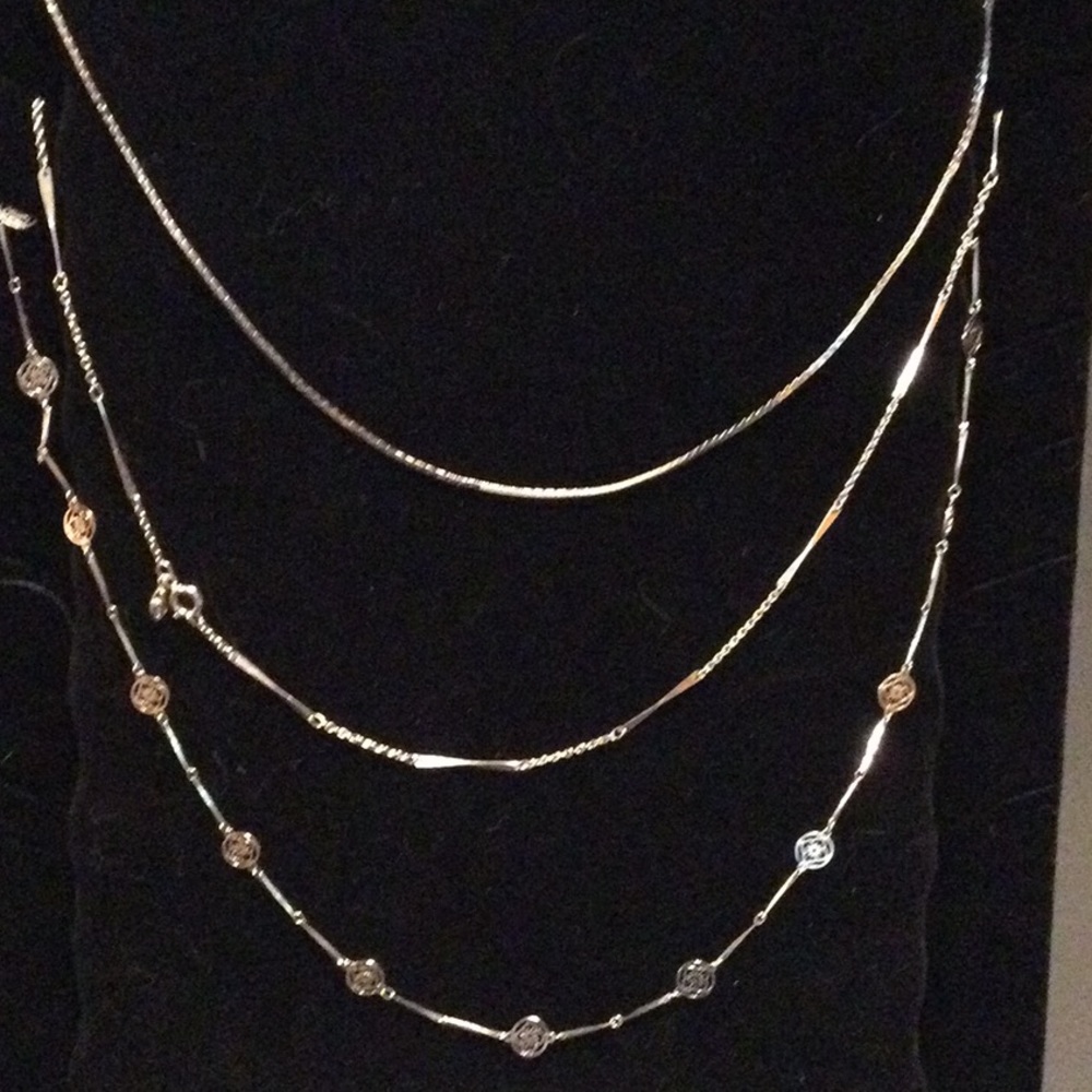 Set of silver necklaces